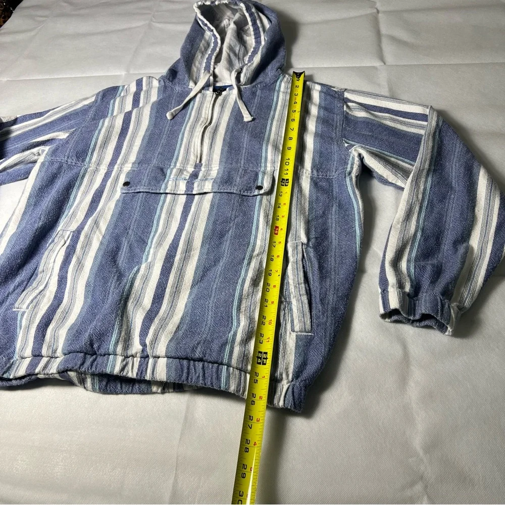 Quiksilver‎ Blue and White Striped Men's Sweater